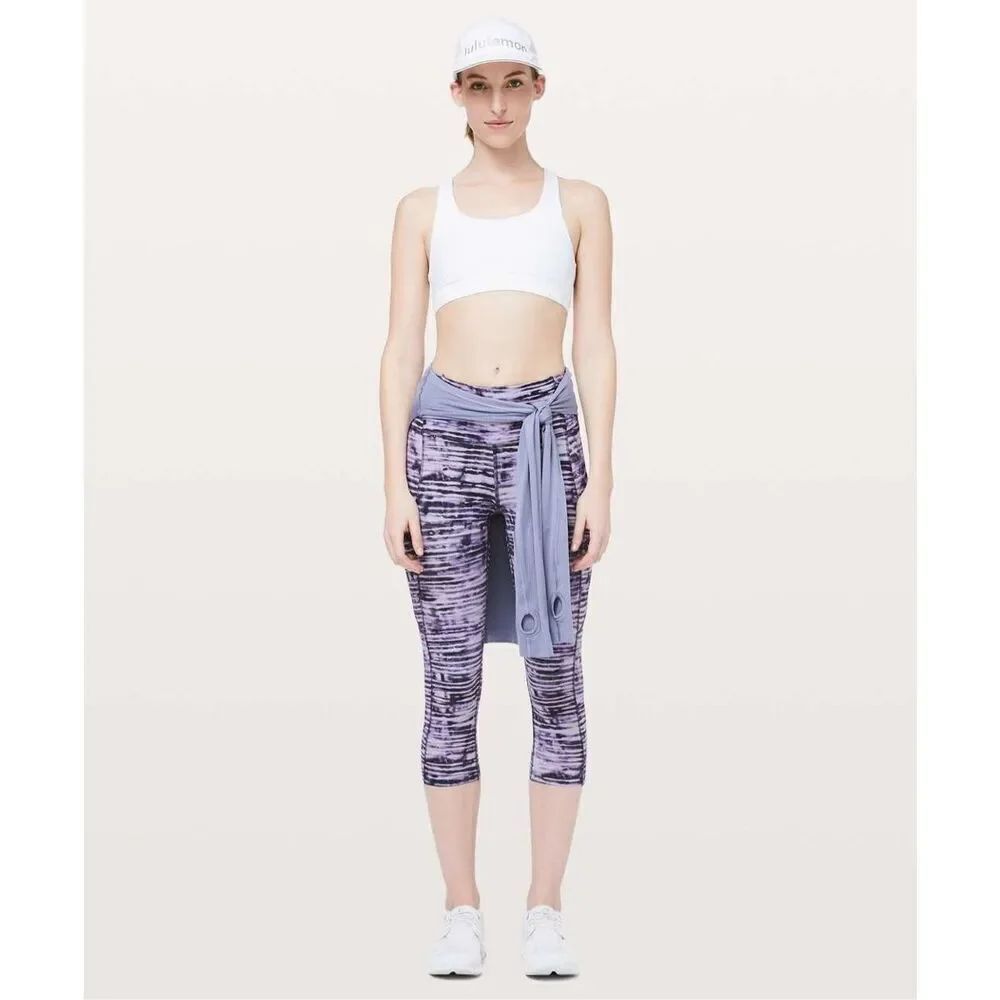 Lululemon Crop leggings New Horizon Multi size 4